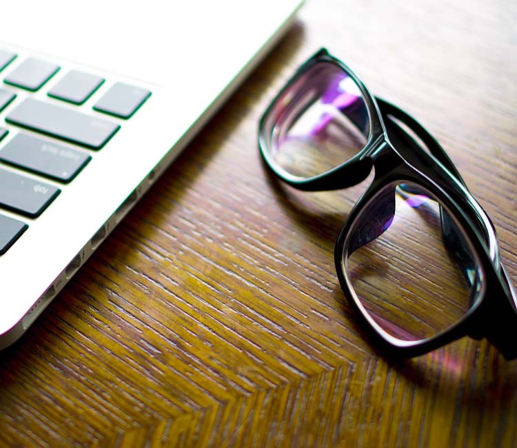 Køb billige computer briller til ham og hende