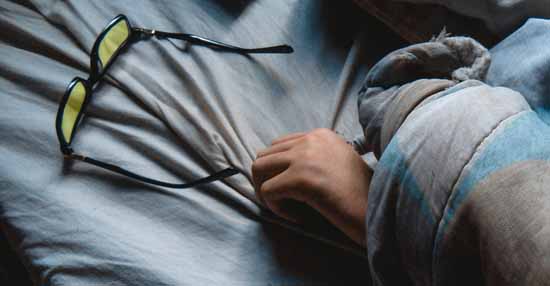 Søvnbriller til voksne, unge og børn - køb dem her